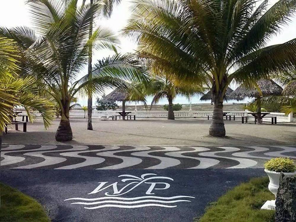 Whispering Palms Island Resort Bacolod Exterior foto