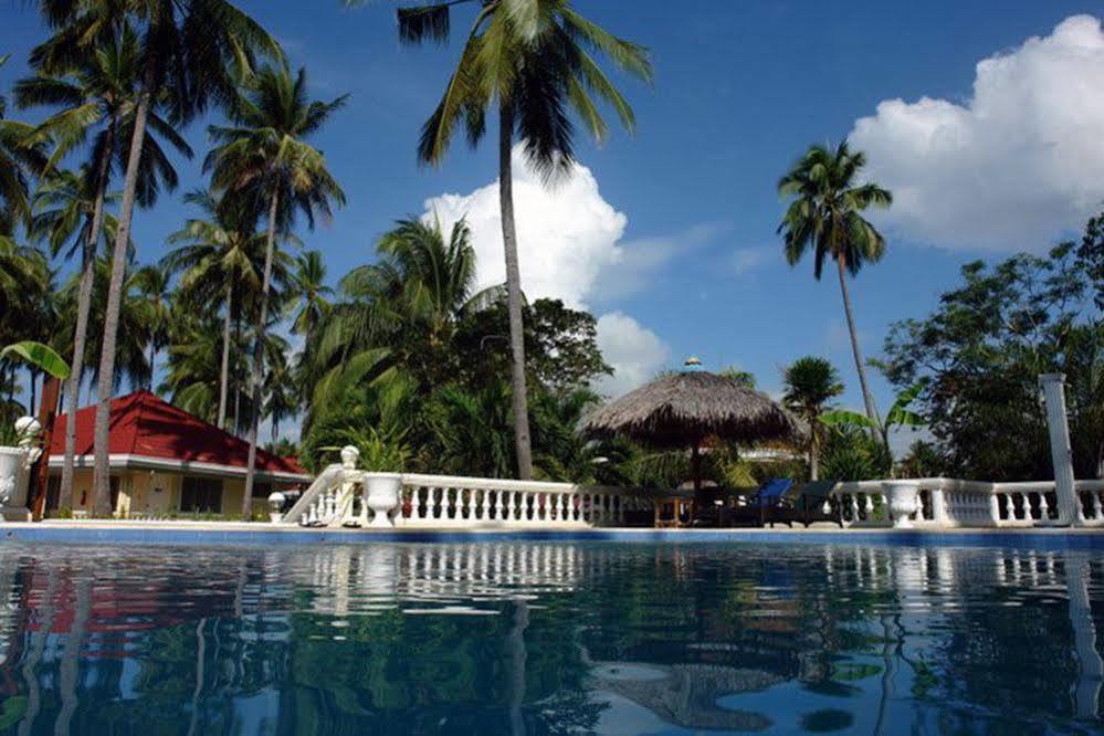 Whispering Palms Island Resort Bacolod Exterior foto