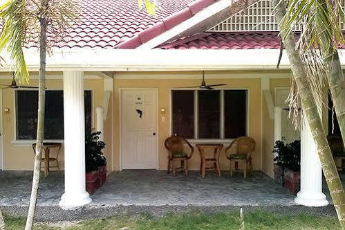 Whispering Palms Island Resort Bacolod Exterior foto